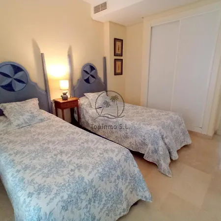Апартаменты Great Marina View 2 Bedroom Island Complex In Puerto Marina Бенальмадена
